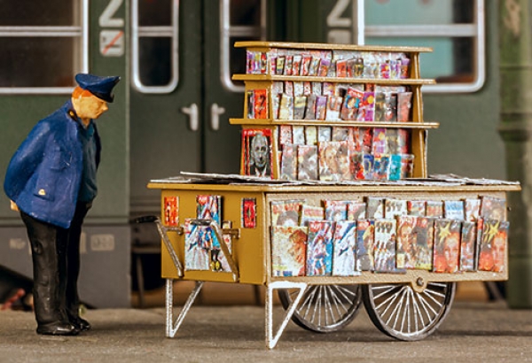 Weinert 25679 - Zeitungswagen für den Bahnsteig (0)