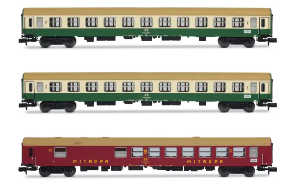 Arnold HN4436 - 3-tlg. Set Reisezugwagen „D242 Paris – Berlin – Warszawa“ der DR