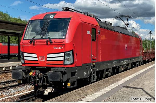 TILLIG 04815 - Elektrolokomotive BR 193 der DB AG