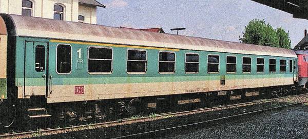 ACME AC52469 - Personenwagen ABom520, 1./2. Klasse der DB-Regio