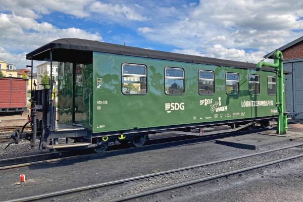 BEMO 3021867 - SDG Lößnitzgrundbahn 970-410 Spielewagen