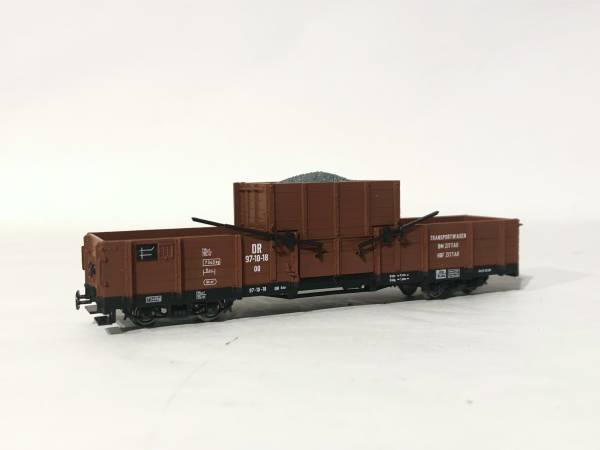 PMT 54411 - Schotterwagen der DR, braun