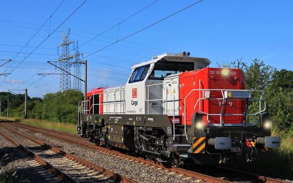Rivarossi HR2989S - Diesellok Vossloh DE 18 der DB-Cargo, mit Sounddecoder Rivarossi HR2989S - Diesellok Vossloh DE 18 der DB-Cargo, mit Sounddecoder