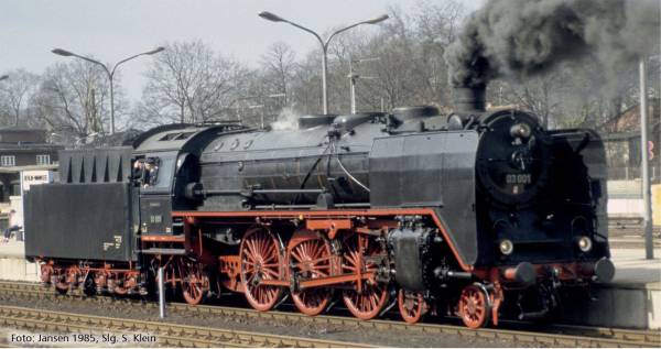 TILLIG 04150 - Dampflokomotive BR 03.0 der DR